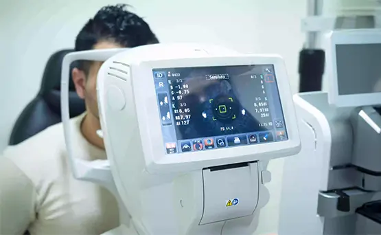 فحوصات وتشخيصات العيون